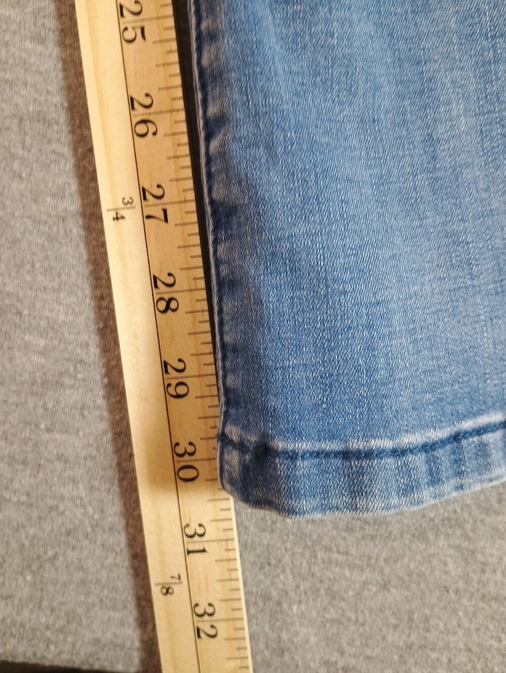 Unbranded Women's Size 26  Light Blue Flared Jeans - Picture 5 of 9